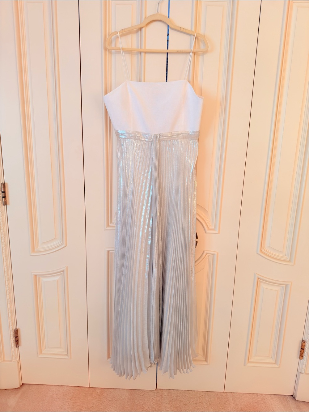 Alice + Olivia White and Silver Pleated Gown